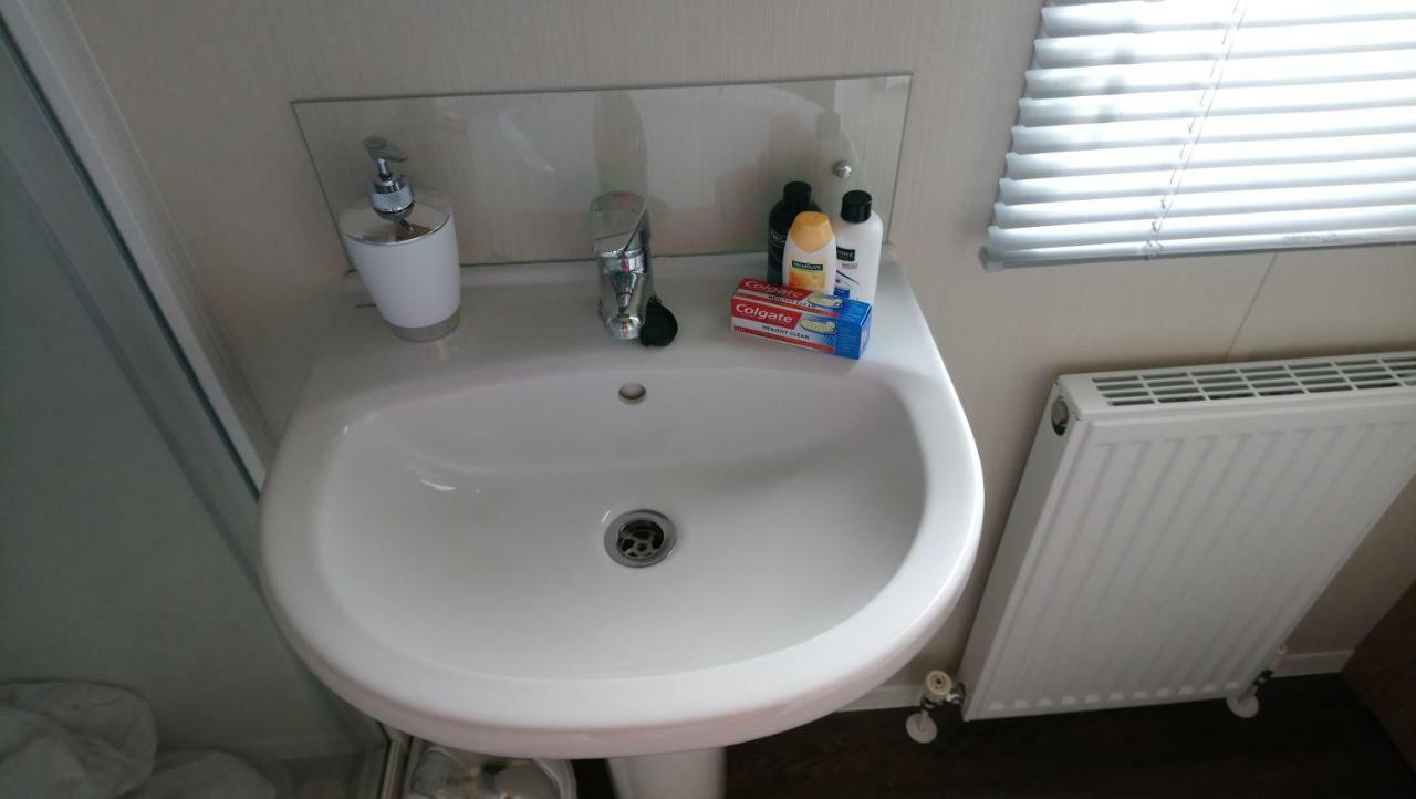Bude Caravan Caromax - Families And Couples Only Exterior foto
